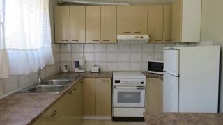 Comfortable and Spacious Home Near Beaches - Aigio - 3