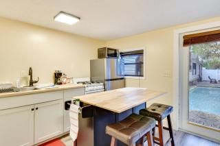 Mt Dora Couples Retreat with Shared Pool! - 5