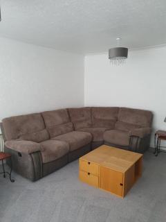 2 bedroom Bungalow - - 8