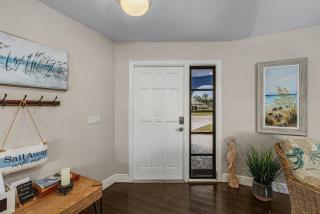 Canal-Front Oasis w/ Dock & Kayaks in Cape Coral! - 5