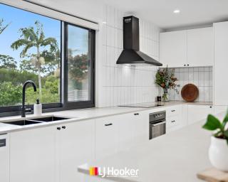The Grevillea's - Woombah - 6