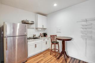 Pet-Friendly San Pedro Studio about 3 Mi to the Ocean! - 9