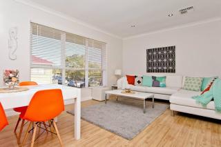 Breakaway on Byron - Spacious unit - Glenelg - 9