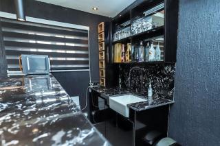 Lush apartment with private rooftop bar Lakeside - Ashalebotwe - 9