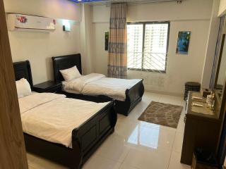 AQZ Apartments Three Bedroom - Islamabad - 1