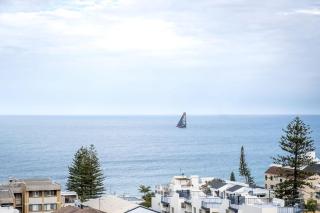 Kings Beach Coast and Glasshouse Views - A - Caloundra - 5