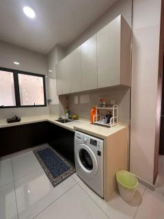 Homestay Ayuzizan CountryGarden Dangabay JB - 3