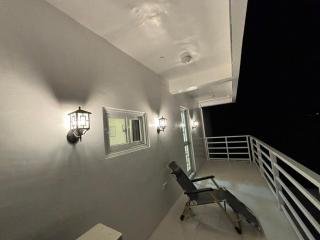 Pinky's Beach House - - 1
