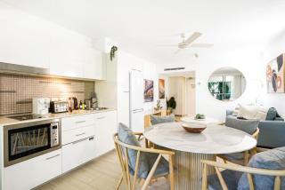 Hotel Drift 4204 Beachfront Accomodation - 7