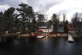 Muskoka Waterfront Cottage - Moon River with HOT TUB - 8
