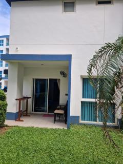 Grandblue condominium 106,302 - 6