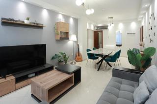 Orion White Tower Apartment - 0