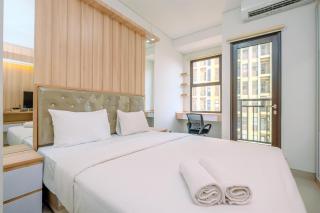 Cozy Living and Homey Studio Transpark Cibubur Apartment By Travelio - 0