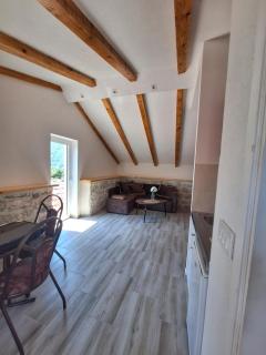 Old street studio - Risan - 1