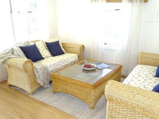 Pink Door by the Seashore - 6