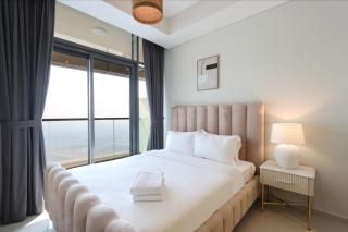 Livbnb - 2B with maid's room Overlooking Sheikh Zayed Road - Dubai - 9