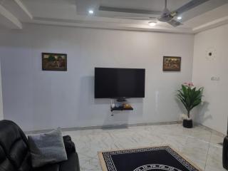 D11 New Oak - Accra - 1