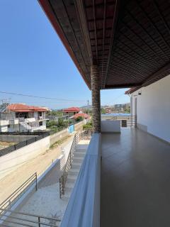 Armando's wooden roof - 4