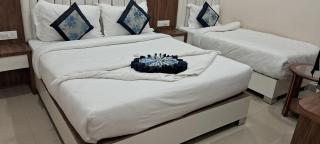 Hotel Shree Radha Krishna - Varanasi - 7