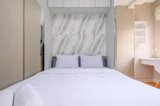 Great Deal and Homey Studio Transpark Cibubur Apartment By Travelio - 9
