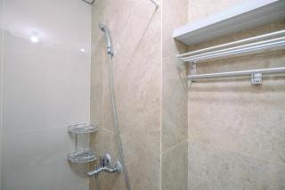 Great Deal and Homey Studio Transpark Cibubur Apartment By Travelio - Depok - 1