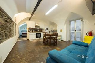 Ferry 1M Family, Free Wifi & Netflix AC, By Tilo - 4