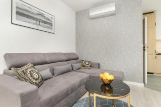 Apartport Wyjątkowe Apartamenty z widokiem na Port w Gdyni by Noclegi Renters - 1