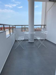 White House Dami - Sarandë - 1