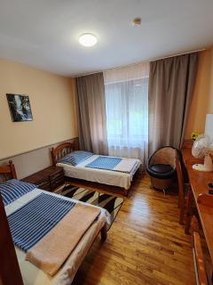 Európa Apartman - - 7