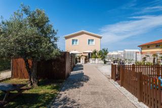 Lido Blu - Beachfront Suites & Apartments - 9