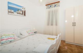 Gorgeous Apartment In Senj With Kitchen - 1