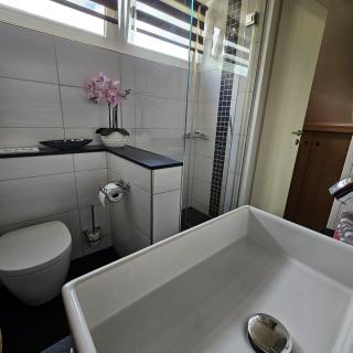 Wohlfühloase in der Eifel mit Weitblick in die Natur, Seenähe, Poolnutzung, Minigolf, Tennis und vieles mehr - 4