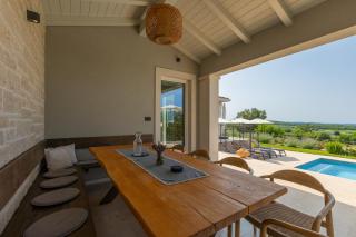 Beautiful Villa Regina with view in Visnjan - Markovac - 1