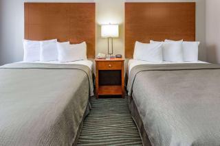 AmericInn by Wyndham Des Moines Airport - Des Moines - 5