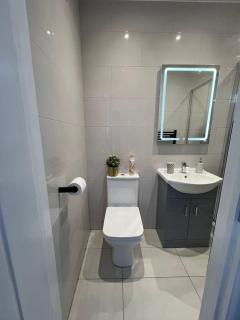 Florence House - Best-in-Class Bespoke Corporate & Contractors Accommodation - West Bromwich - 1