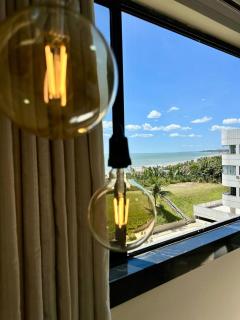 (308BG) Vista mar com requinte na praia da Litorânea - São Luís - 6