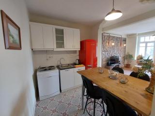 Stone Garden Apartment in the Heart of the City - 6