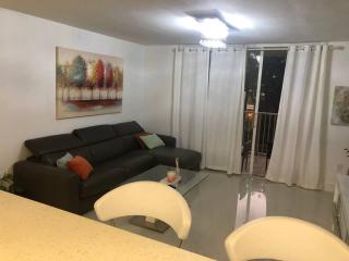 Luxury 1 bedroom Apartment Yacht club - 5