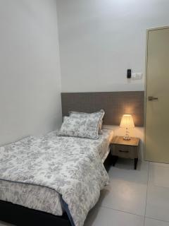 The Imans Place - Kepala Batas - 4