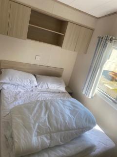Coastal Cabin Retreat in Rhyl - Rhyl - 8