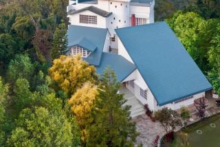 Boutique Villa by Saffron Leaf in Mussoorie Foothills with Bonfire - 9