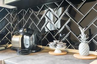 Modern Industrial Retreat - Bucarest - 5