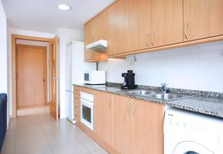ENJOY your HOLIDAYS with us !!, TERRACE 25m2 - Apartment 65m2 3 Bedrooms, Capacity 4-6pers, WIFI, IDEAL to DIGITAL NOMAD Beach 5min walking, 4 Pools, Parking Opt, Air Conditioning - Lloret de Mar - 9