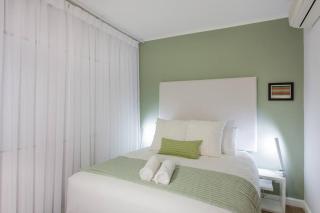 Fabulous 1-Bedroom De Waterkant Apt with WiFi and Parking - 1