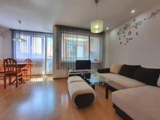 Familly and Friends in Varna Center - 4