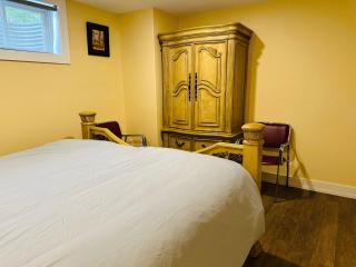 Luxurious Basement Retreat - 3