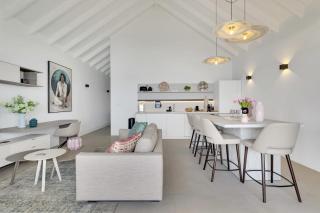 Las Dunas with Stunning Sea View and Shared Pool - 4
