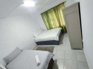 Blue Mountain Farm Lodge, Cabins & Cottages - 4