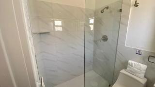 Steps to the beach -Renovated studio Unit #1 - 3