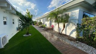 Few Steps From The Beach -awesome 1br1ba - Fort Lauderdale - 1